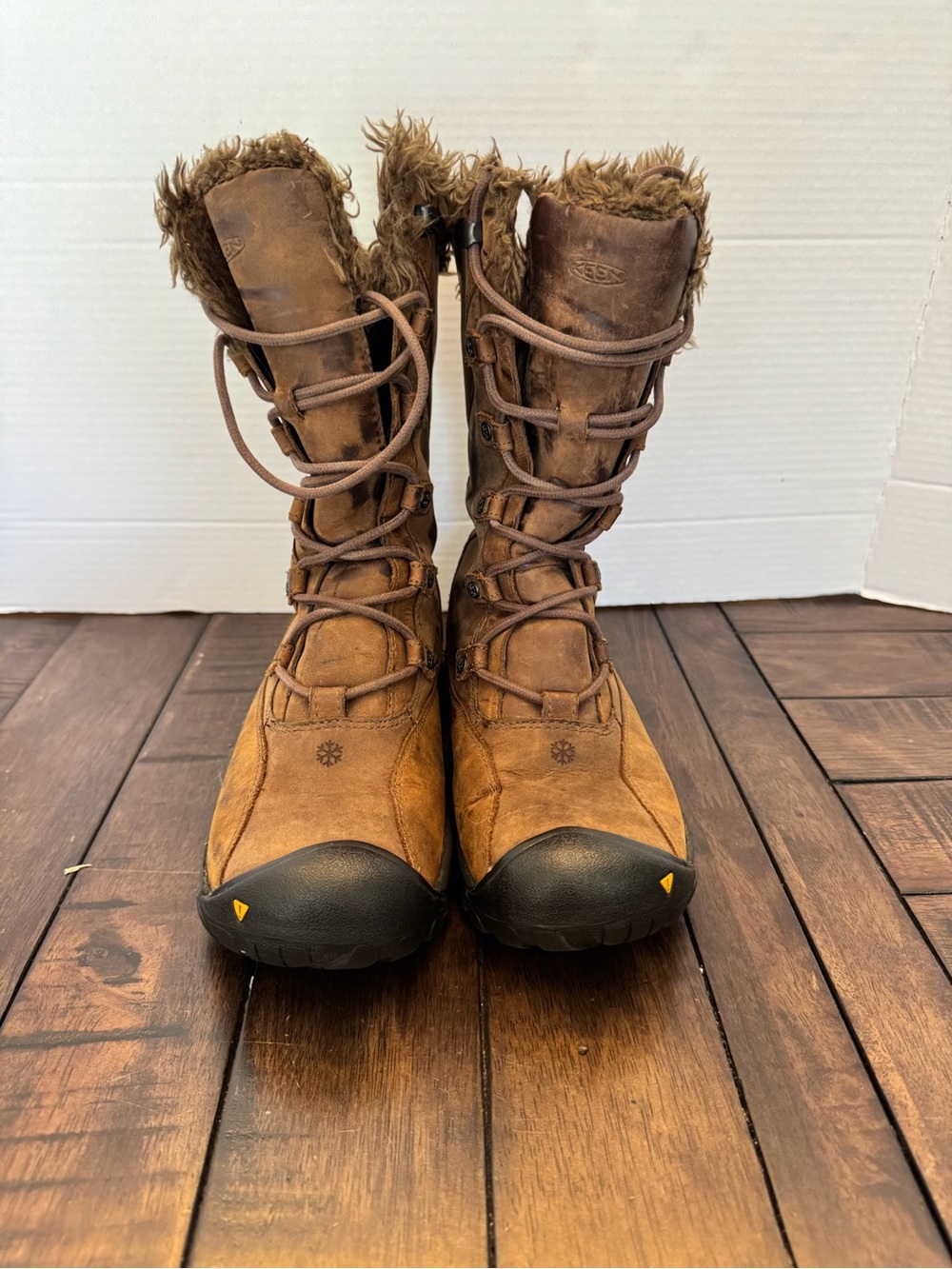 Keen Women's Brown Leather Bailey High Fur Lace Up Boots Size 8.5 Hiking Trail - Picture 3 of 16